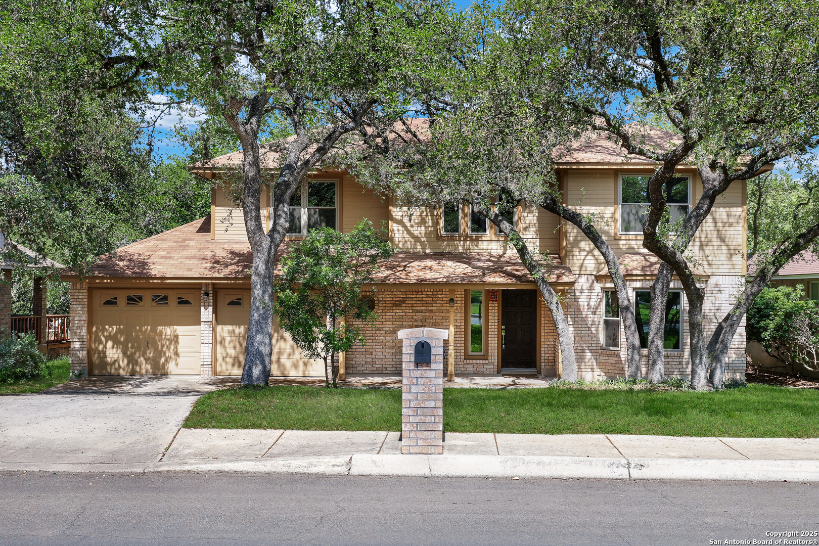 8318 Wickersham