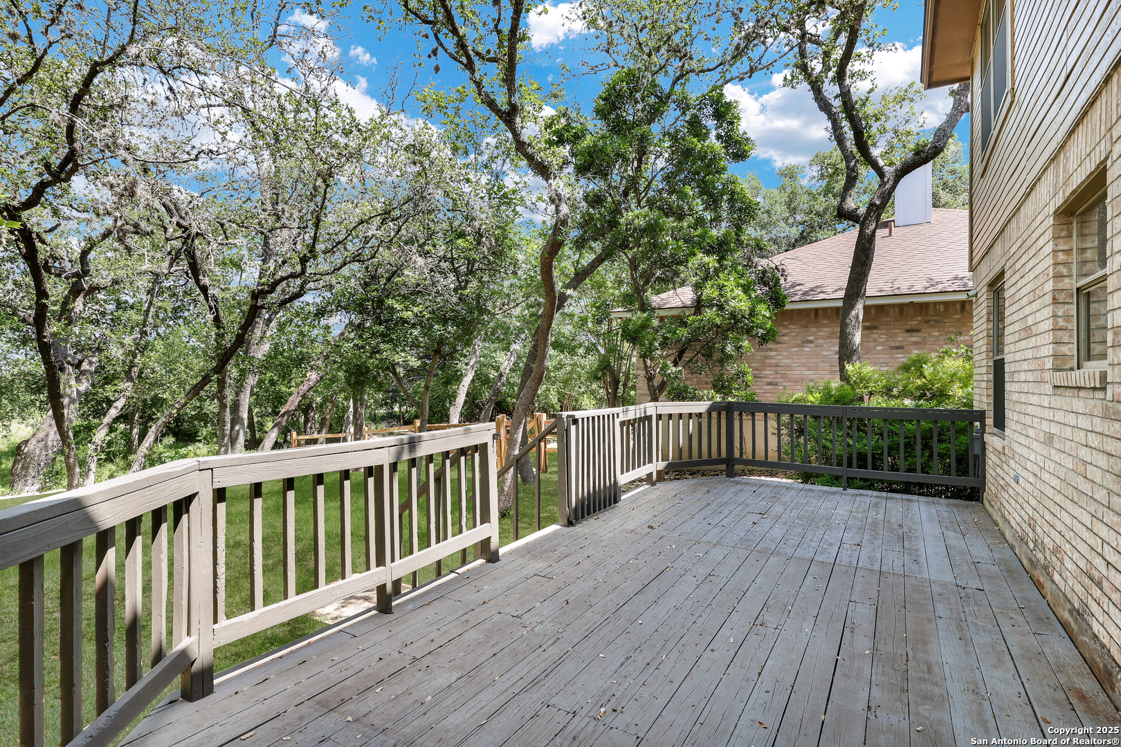 8318 Wickersham