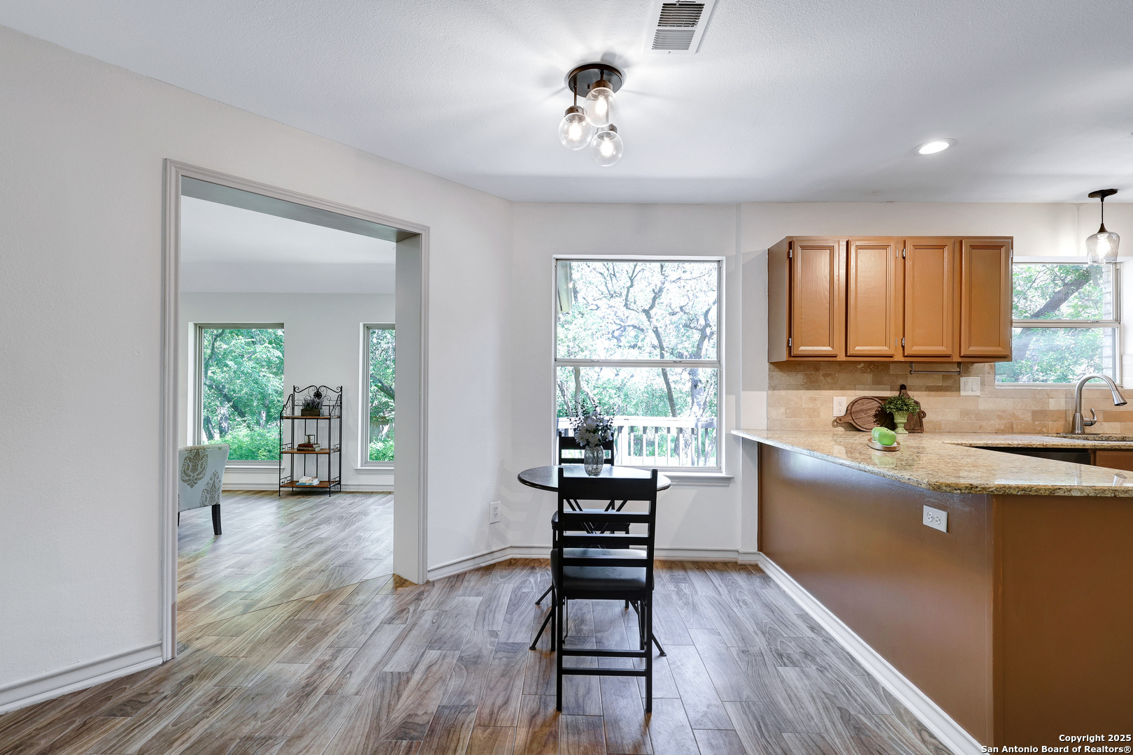 8318 Wickersham