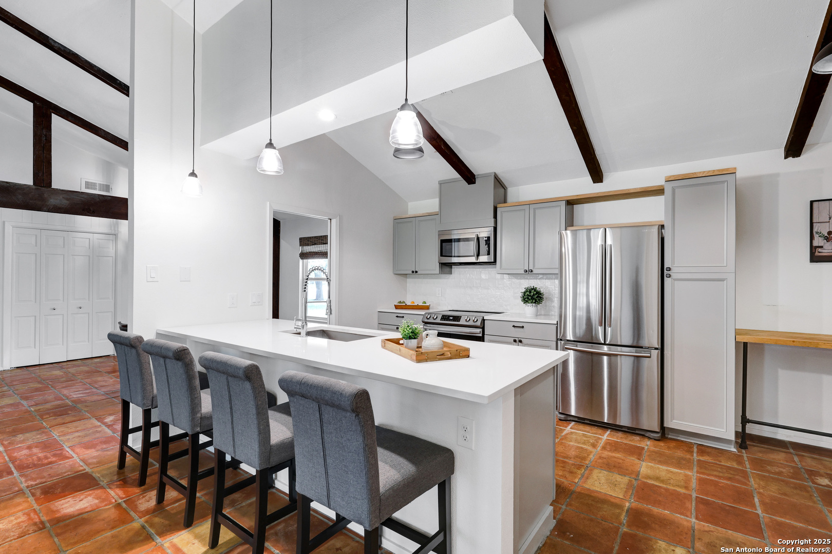2116 Turkey Ledge