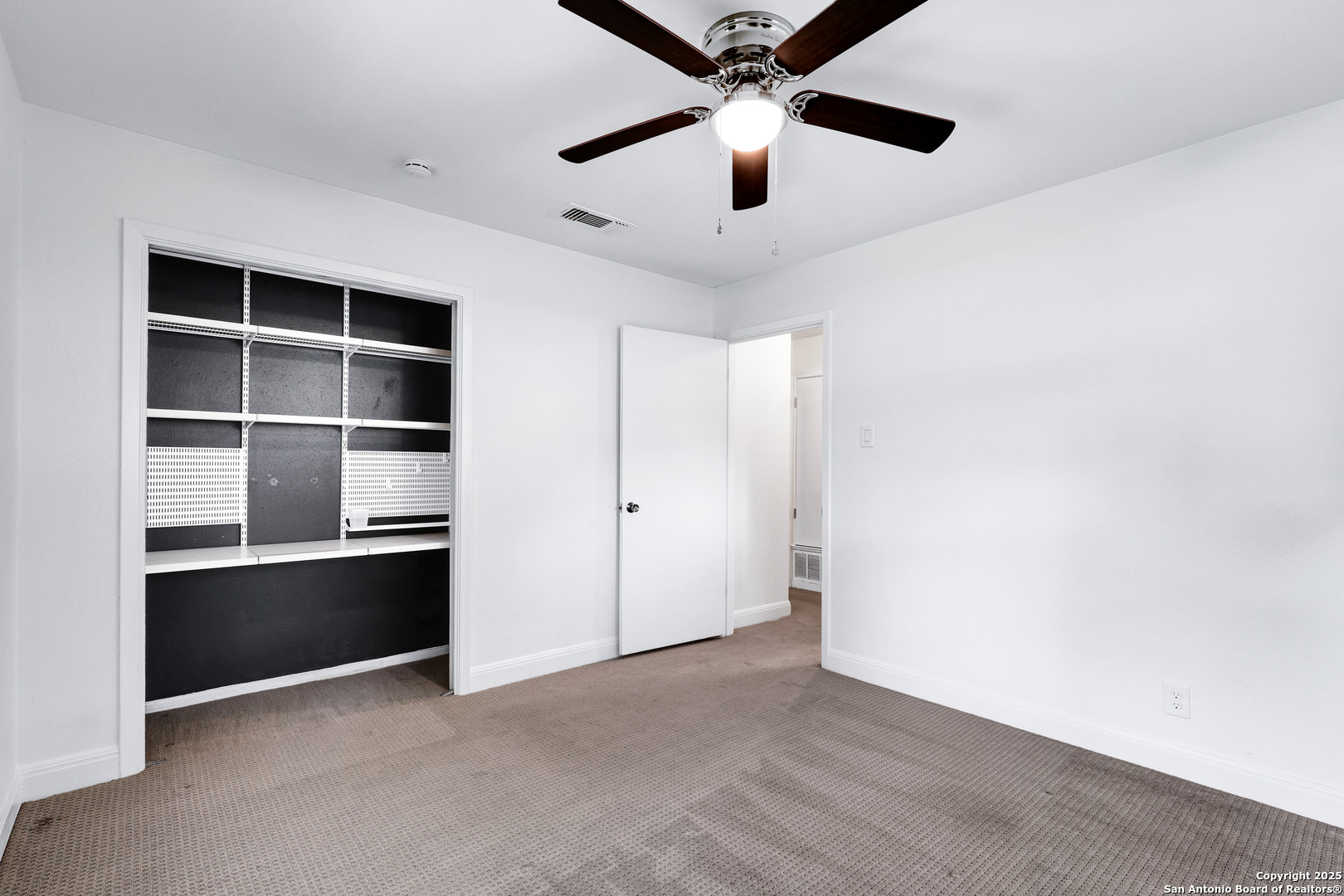 2116 Turkey Ledge
