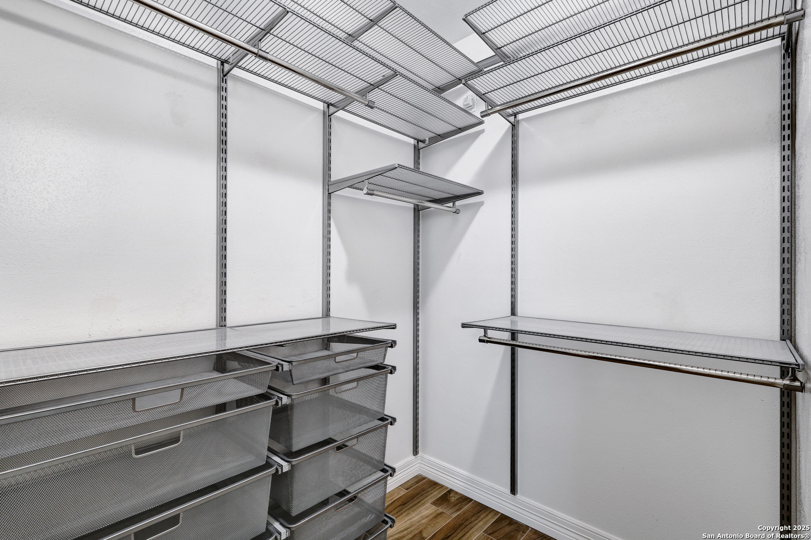 2116 Turkey Ledge