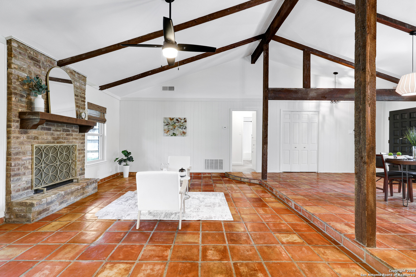2116 Turkey Ledge