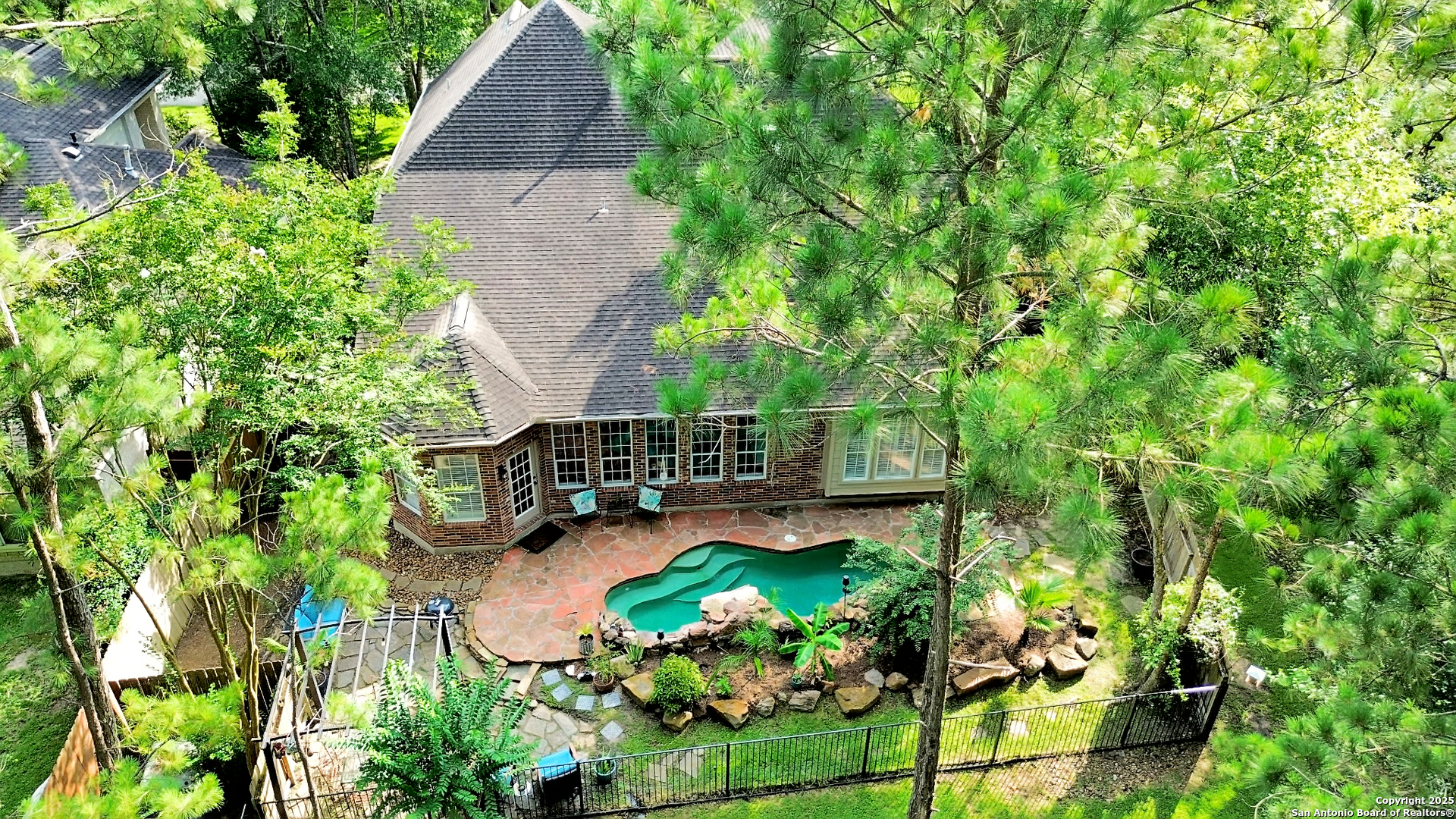 78 E Stockbridge Cir