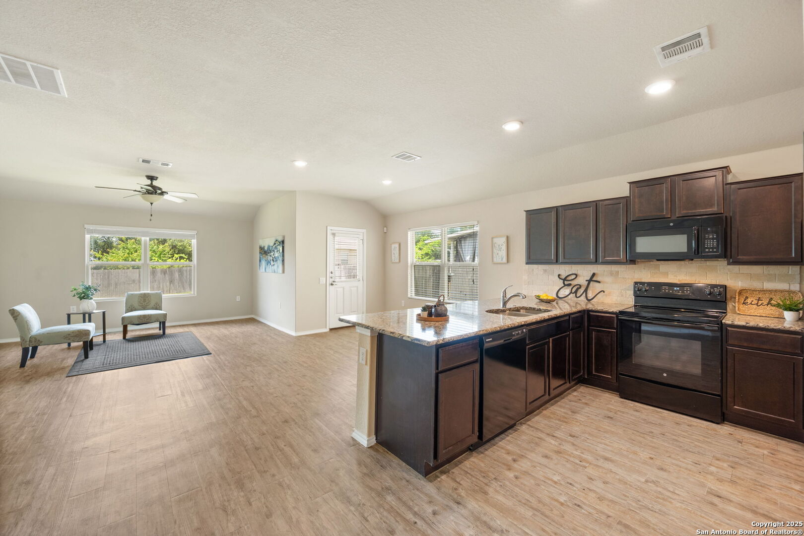 7115 Azalea Sq