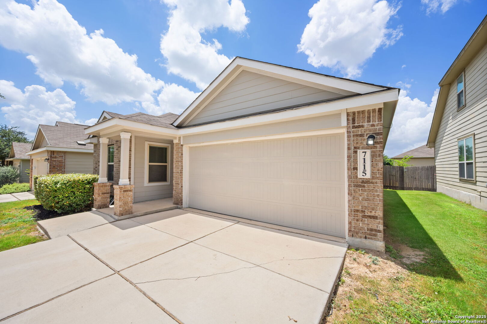 7115 Azalea Sq