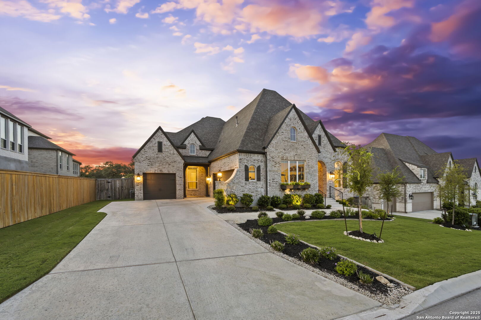8615 Shady Gate