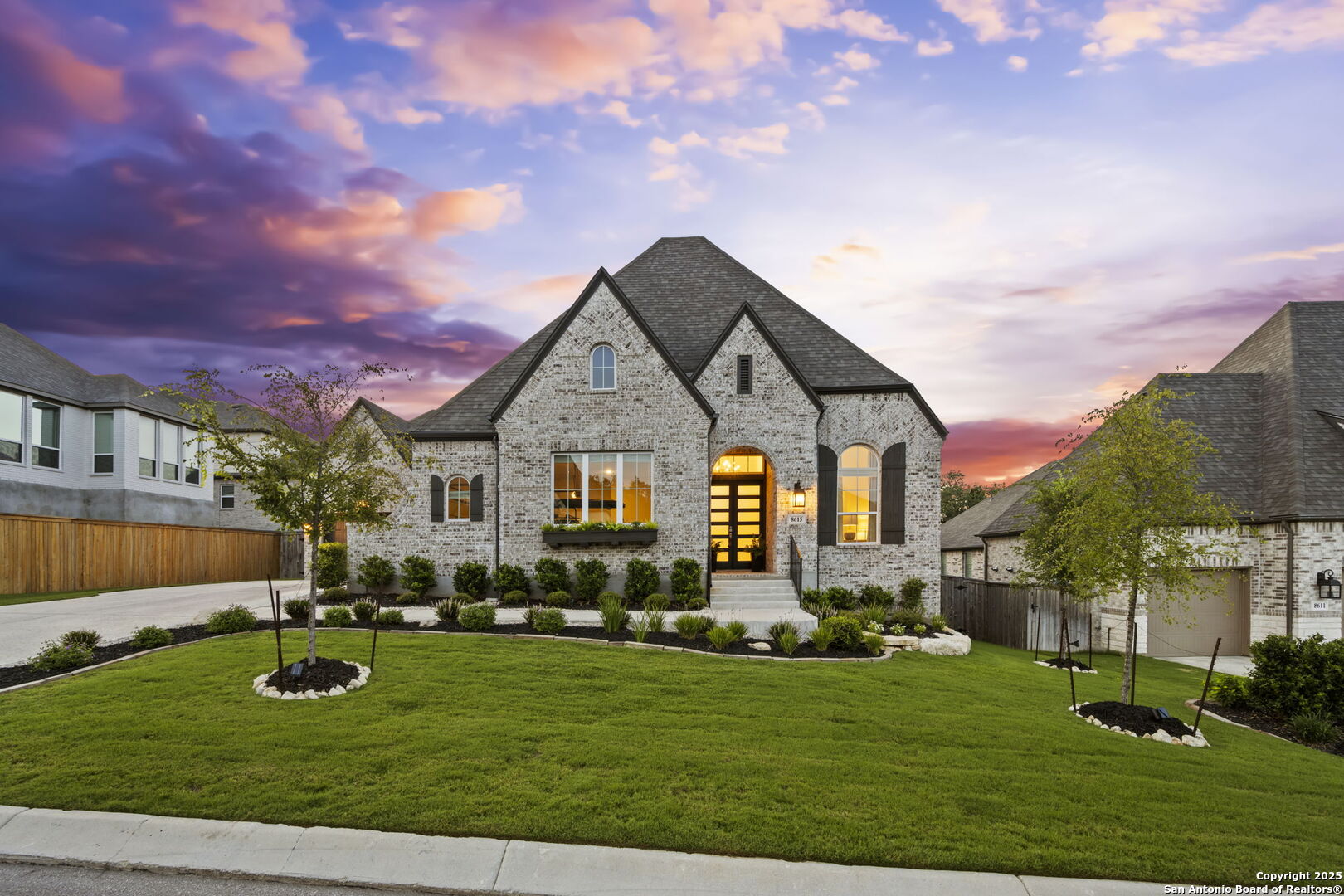 8615 Shady Gate