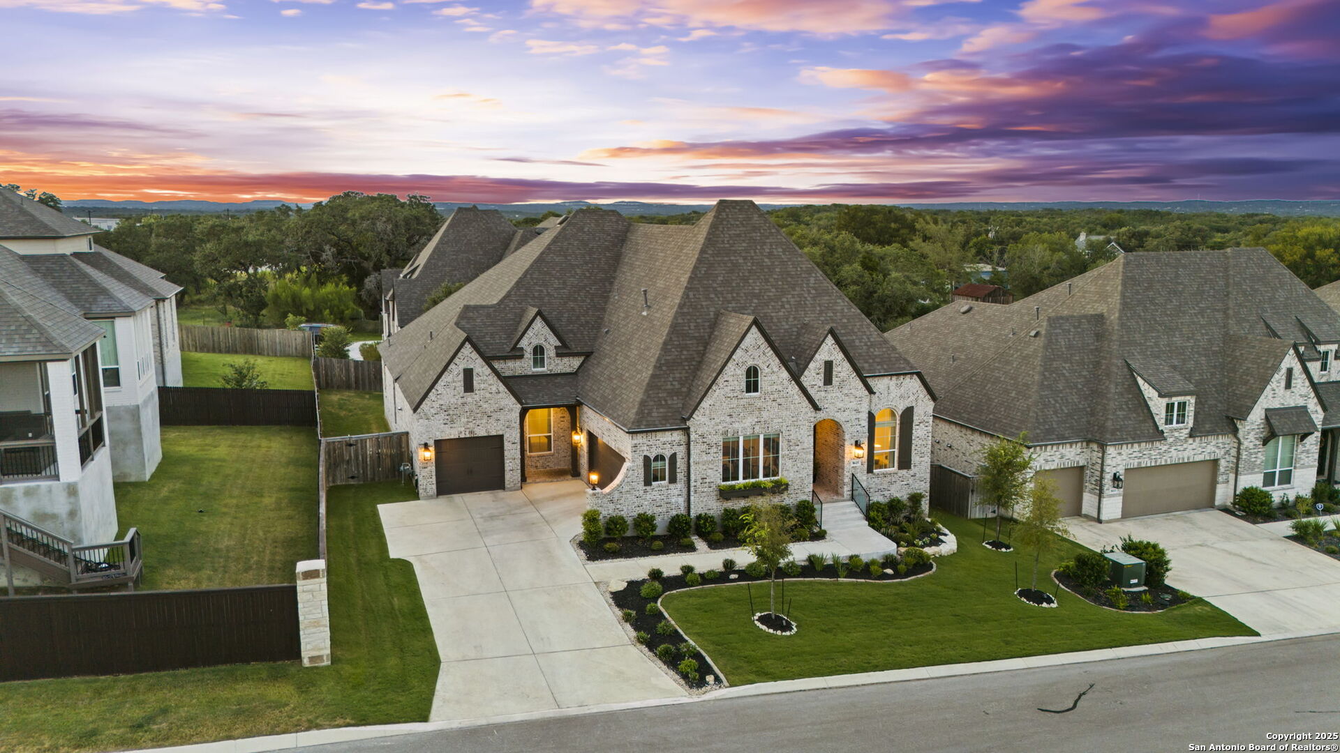 8615 Shady Gate