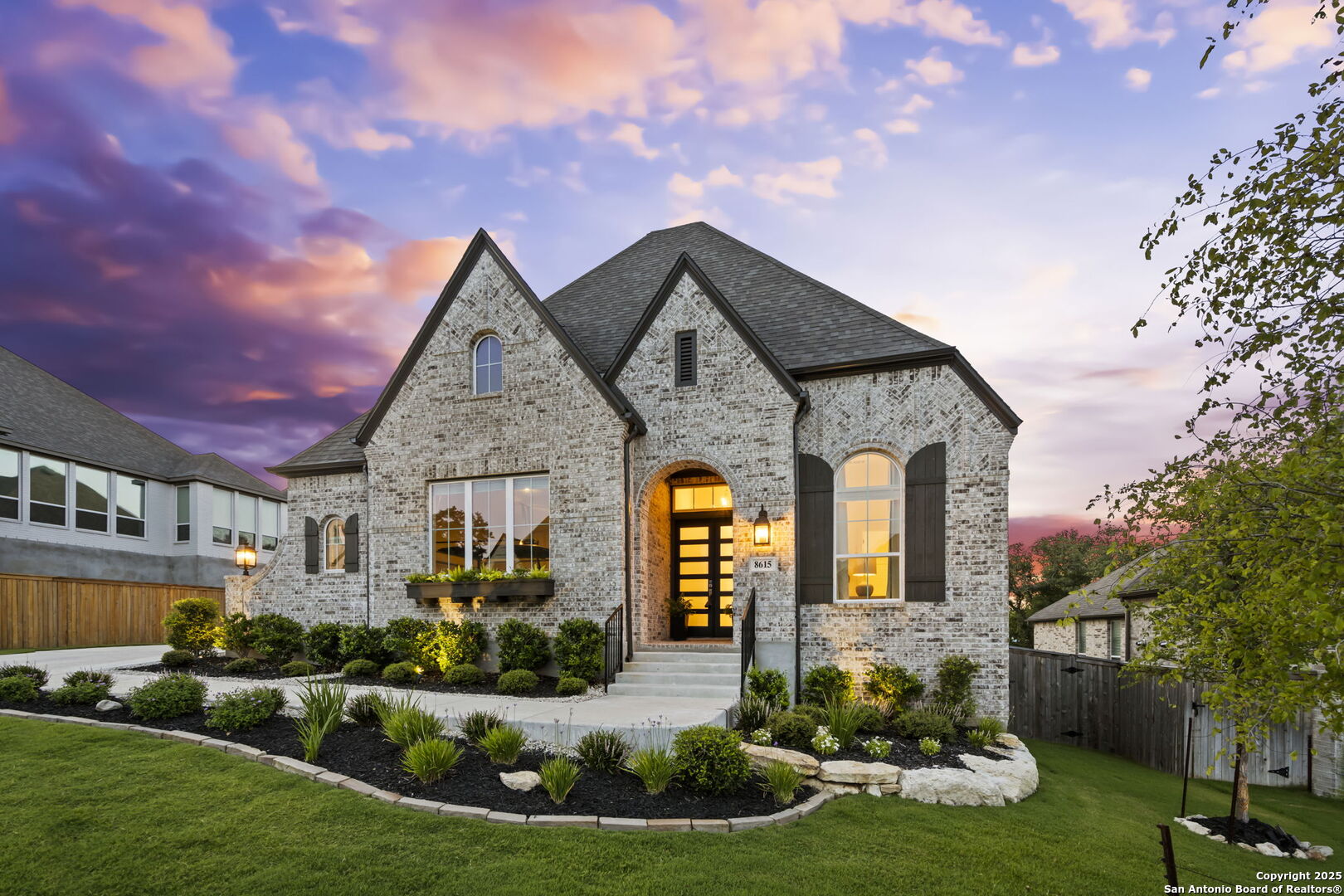 8615 Shady Gate