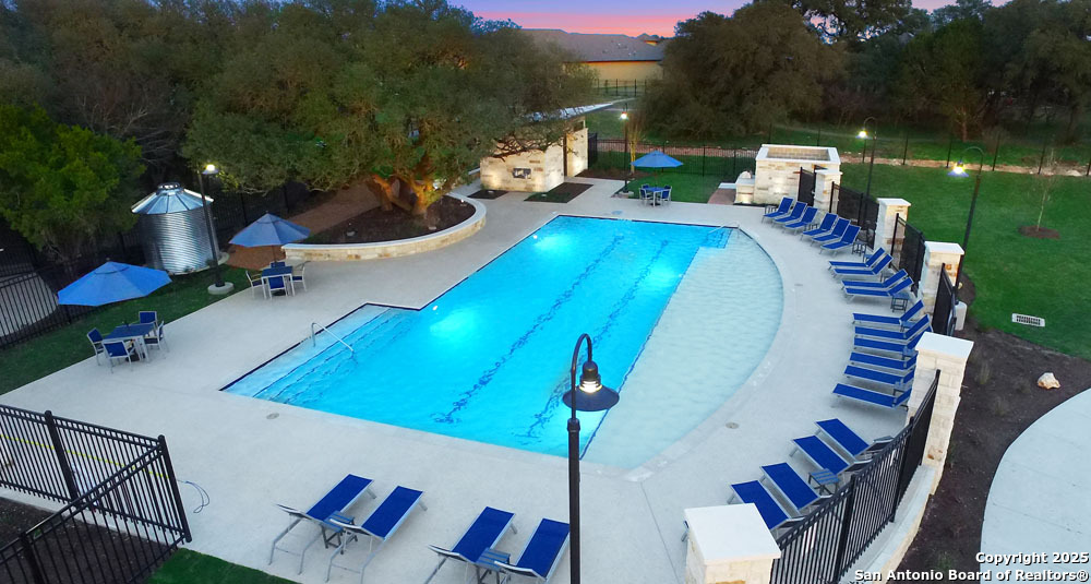 3939 Monteverde Way