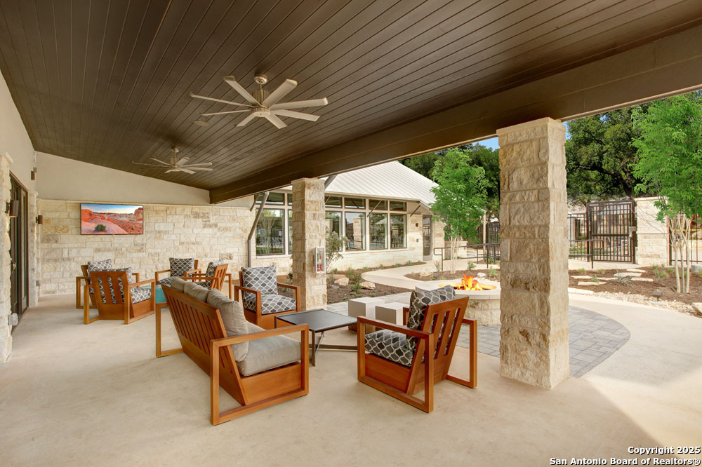 3939 Monteverde Way