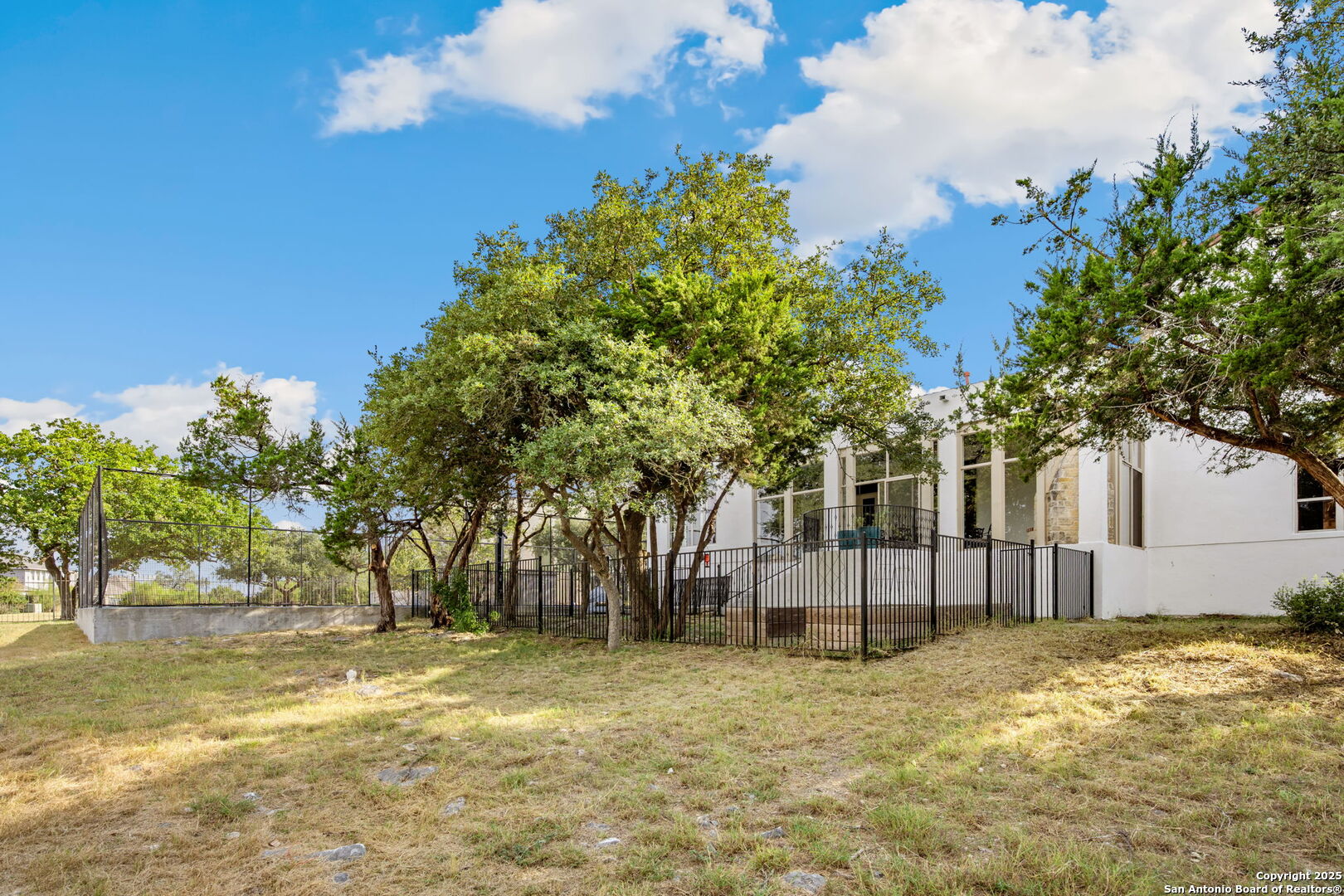 239 Lismore