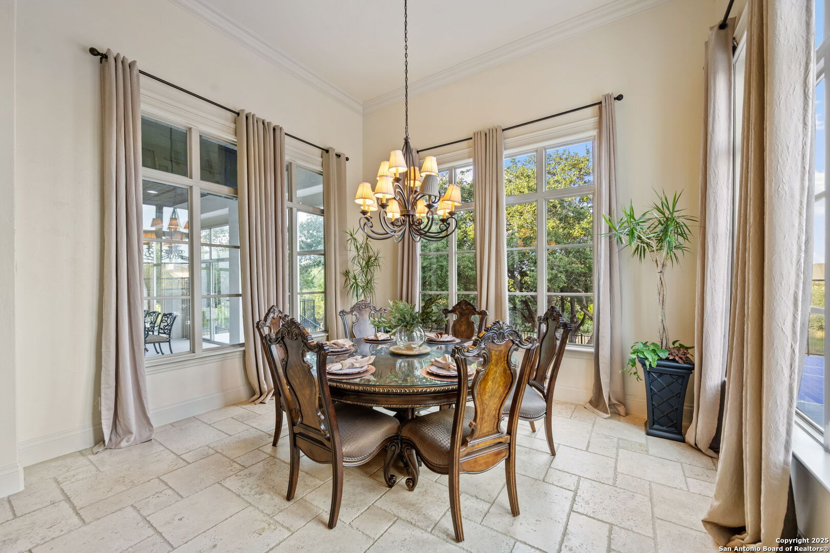 239 Lismore