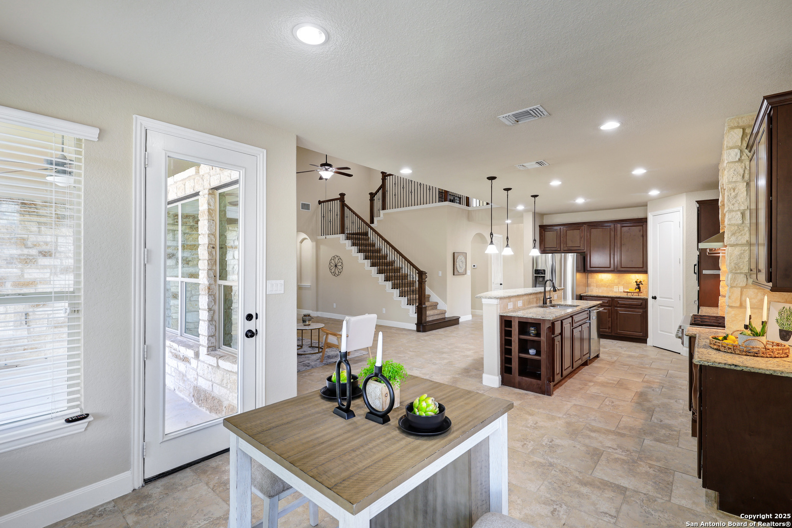 9518 Lesters Way
