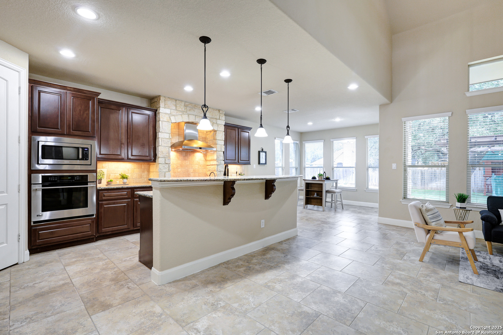 9518 Lesters Way