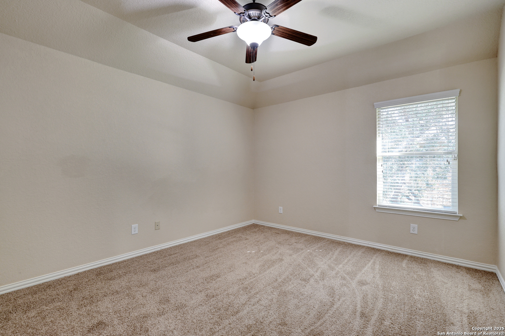 9518 Lesters Way