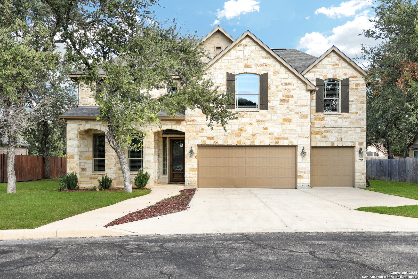 9518 Lesters Way