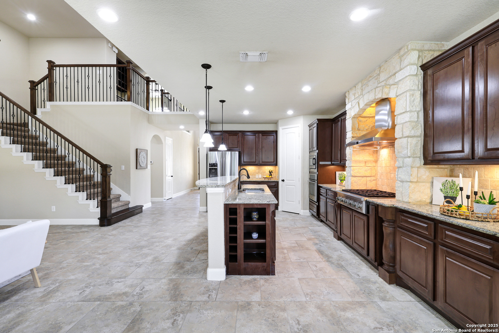 9518 Lesters Way