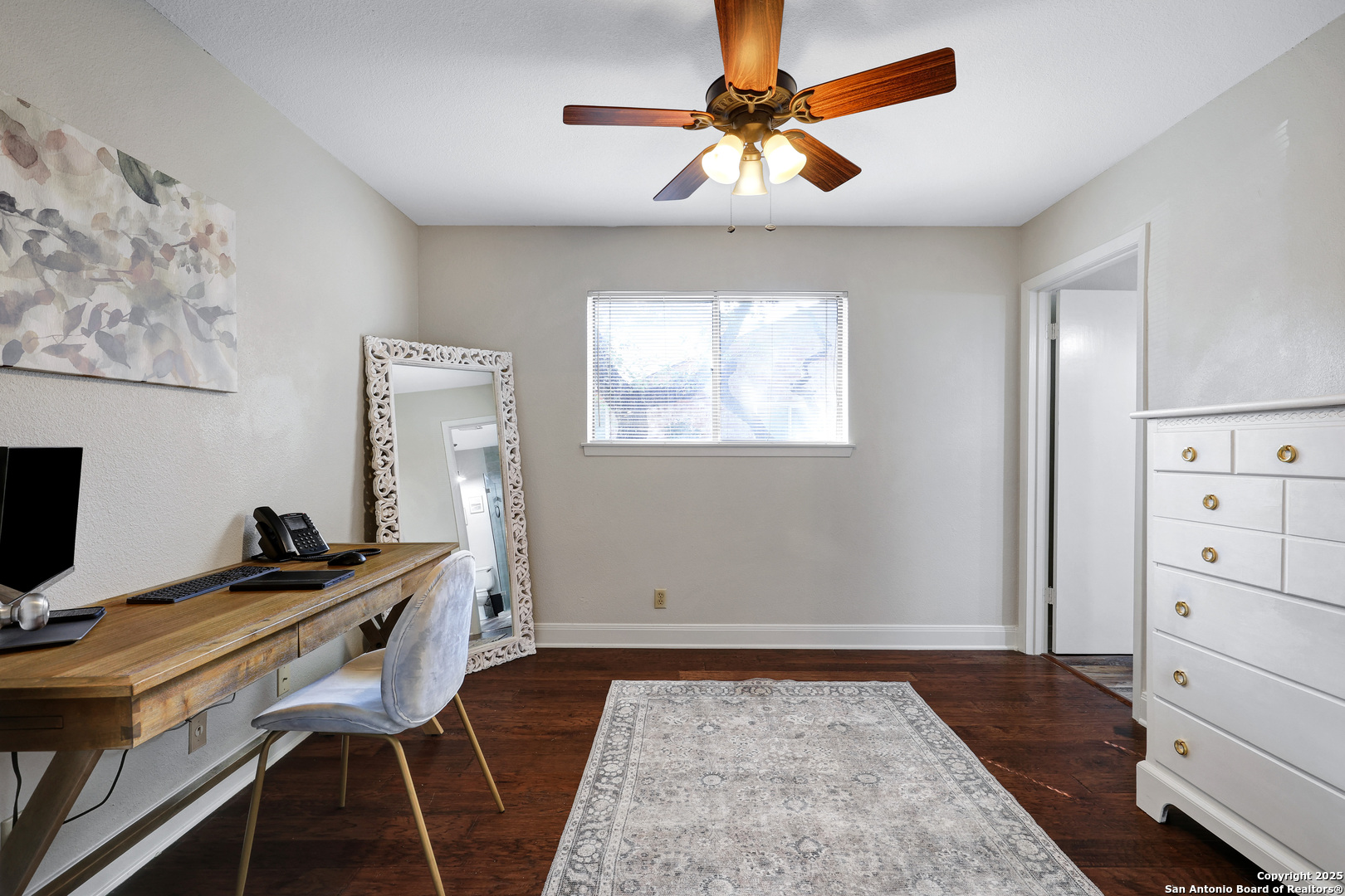 4511 Black Walnut Woods