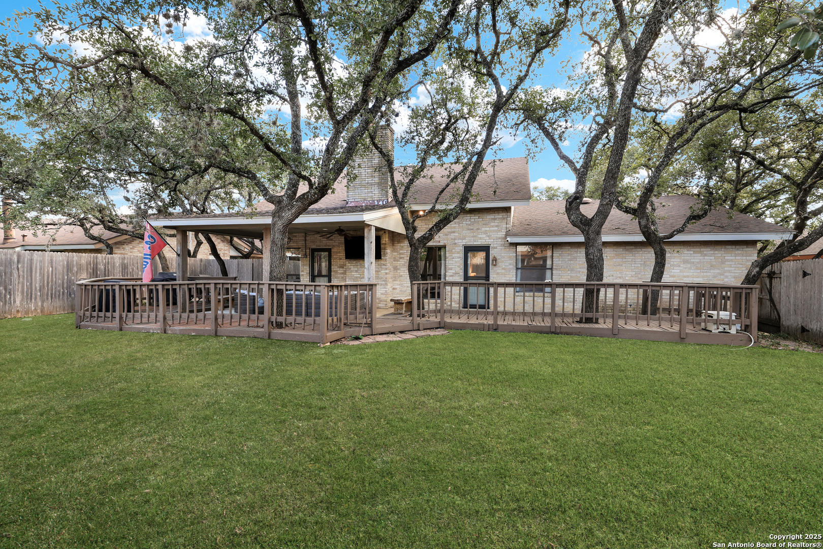 4511 Black Walnut Woods
