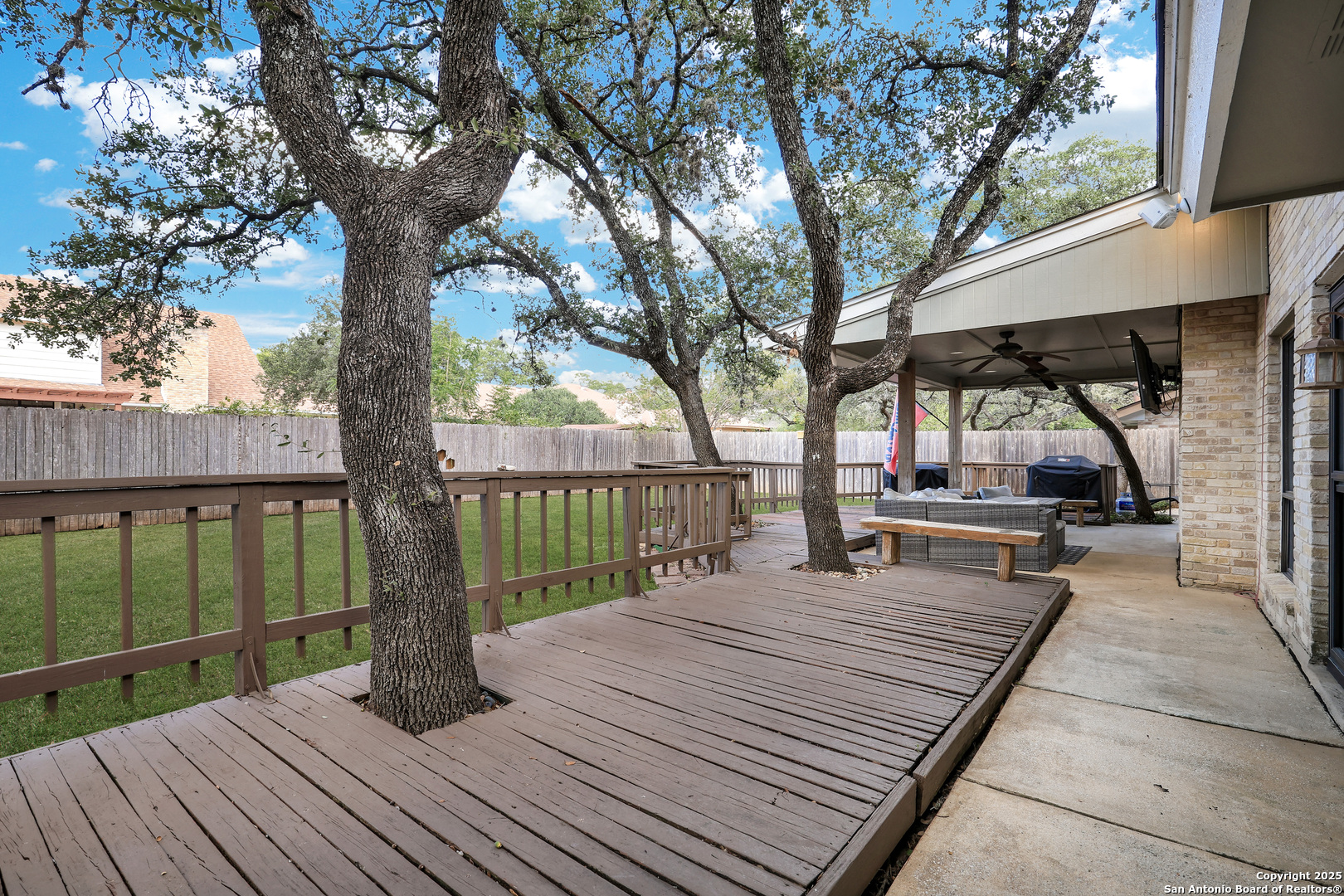 4511 Black Walnut Woods