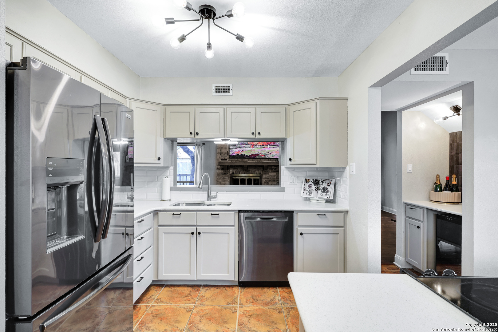 4511 Black Walnut Woods