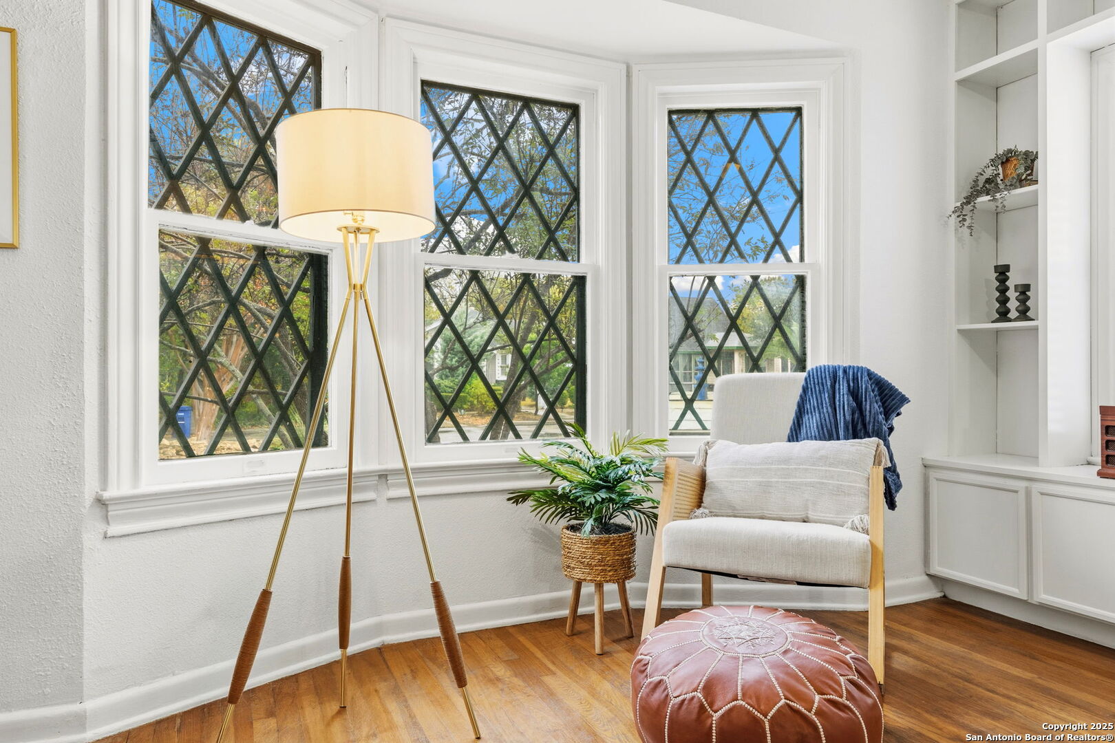 2031 W Summit