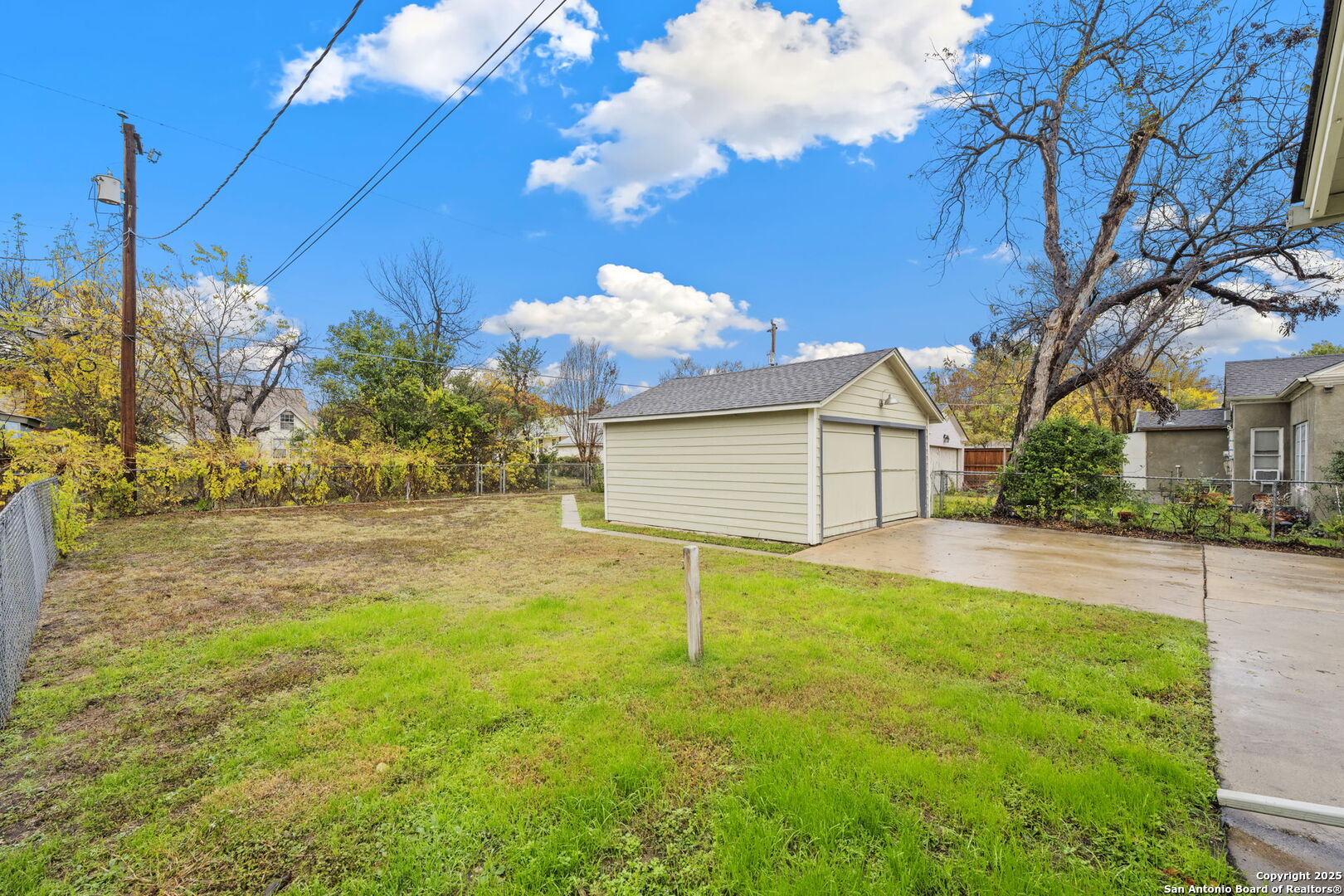 2031 W Summit