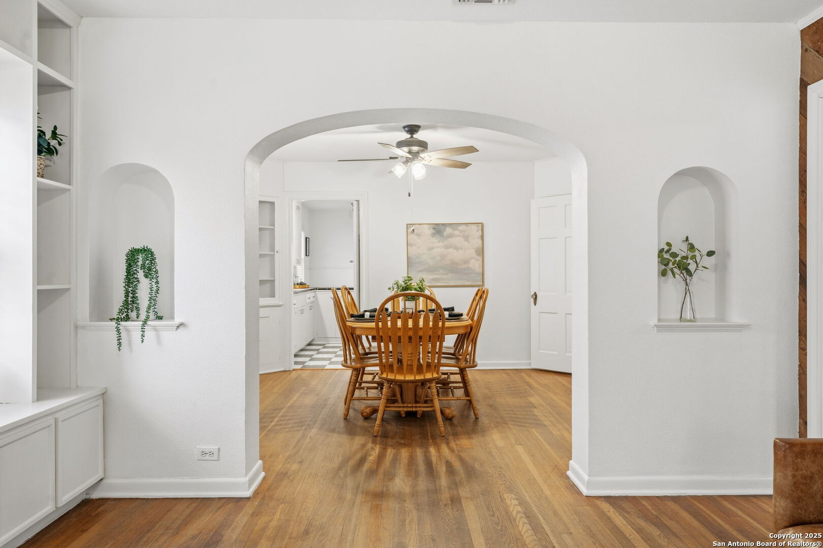 2031 W Summit