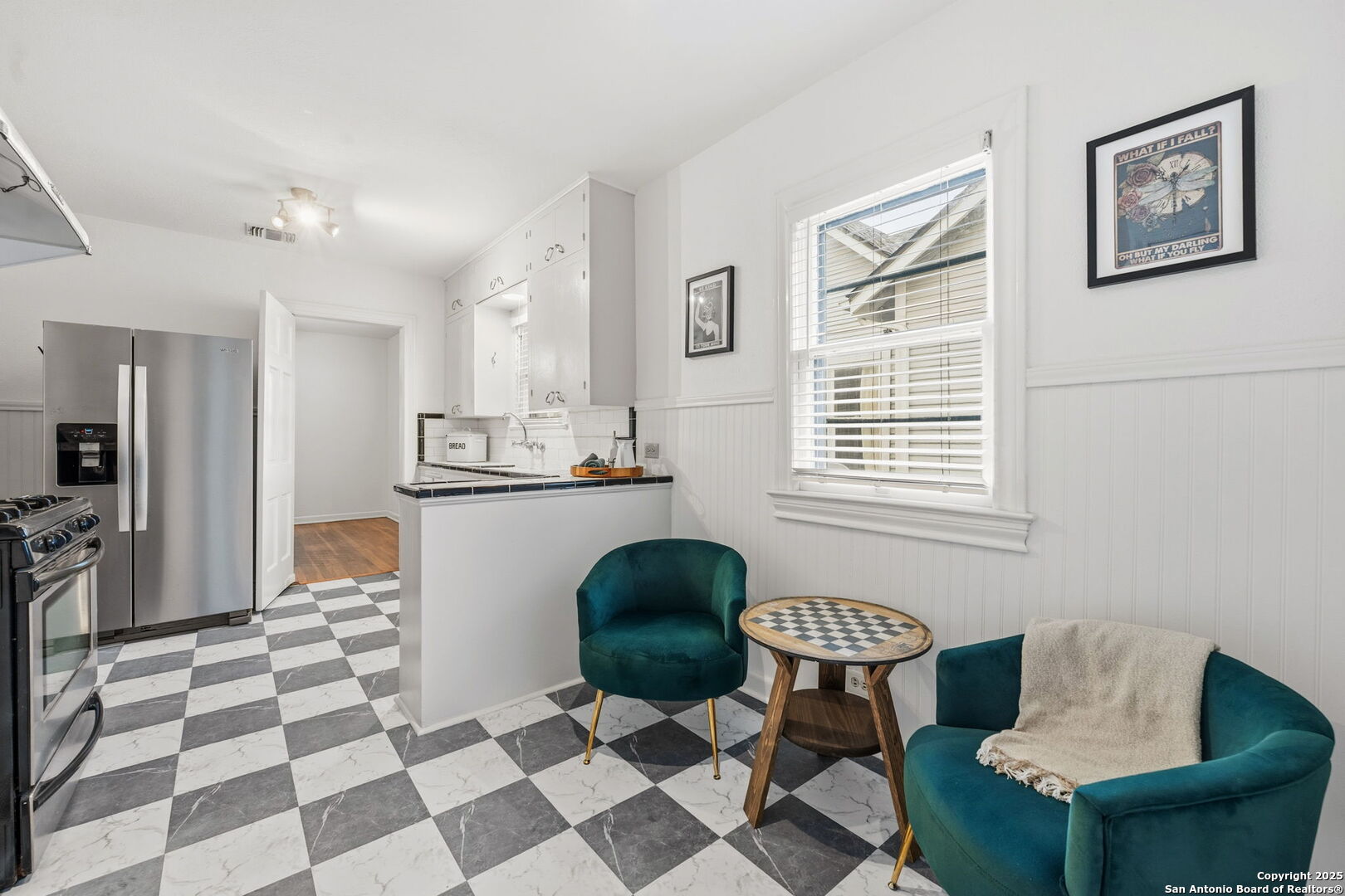 2031 W Summit