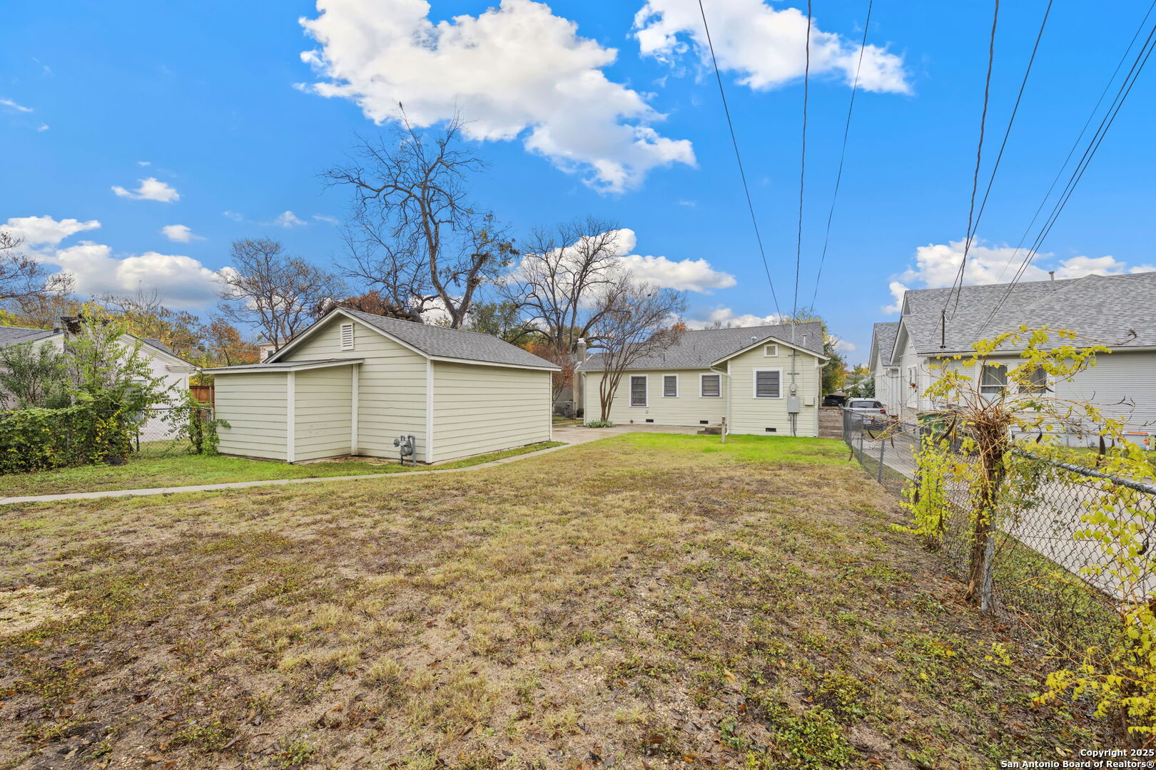 2031 W Summit