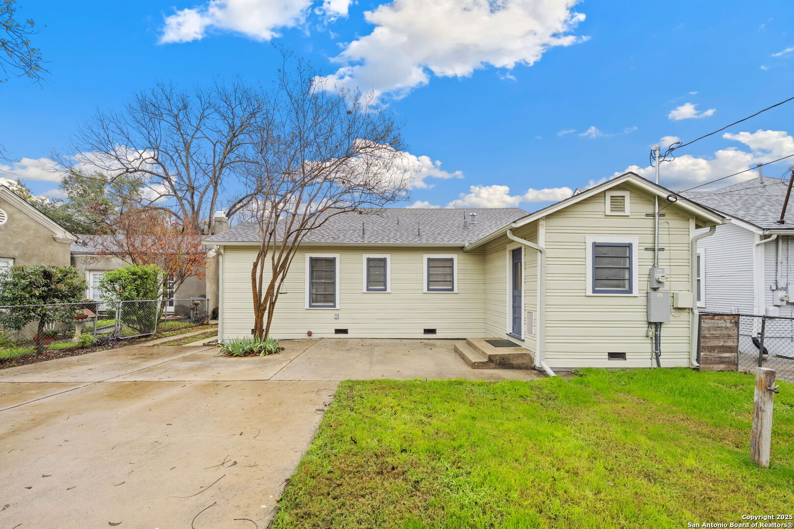 2031 W Summit