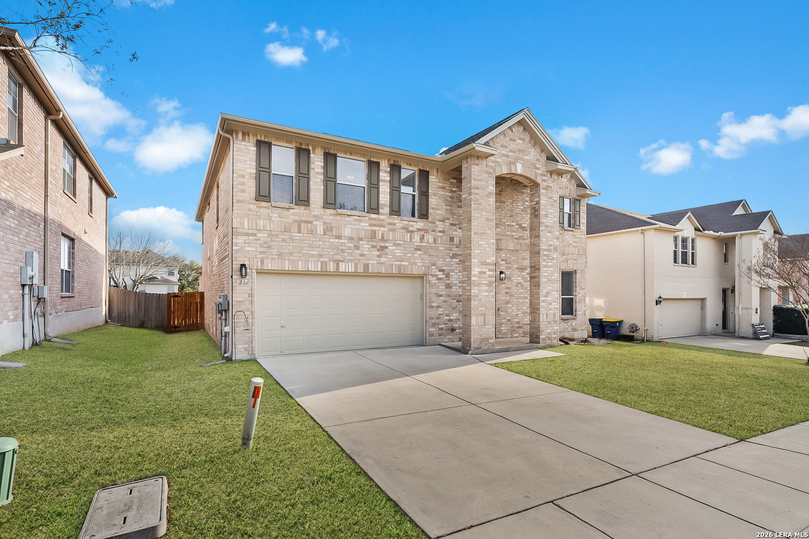 216 Springtree Cove