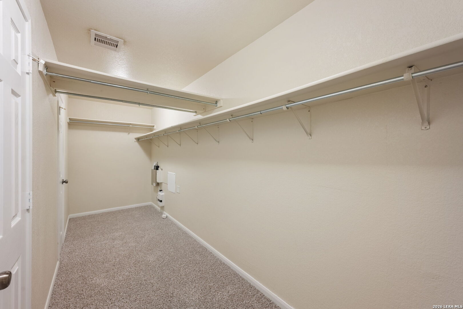 216 Springtree Cove
