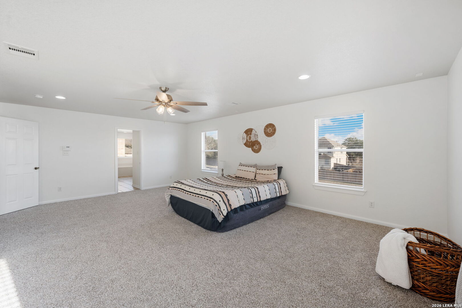 216 Springtree Cove