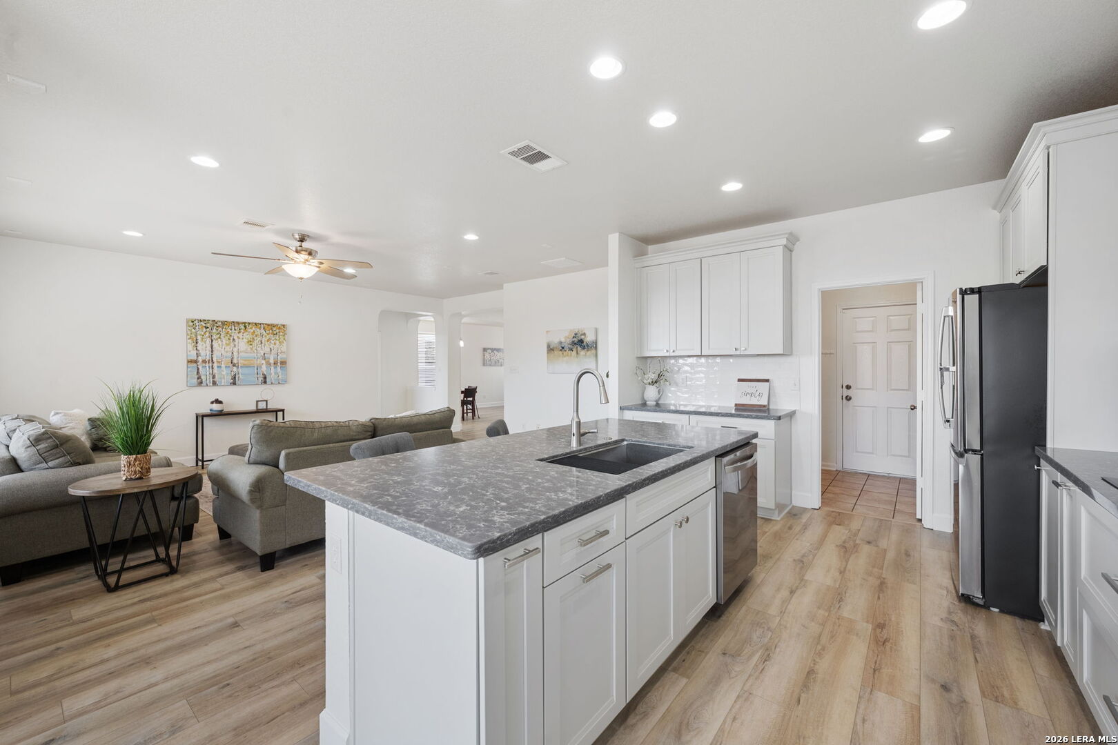 216 Springtree Cove