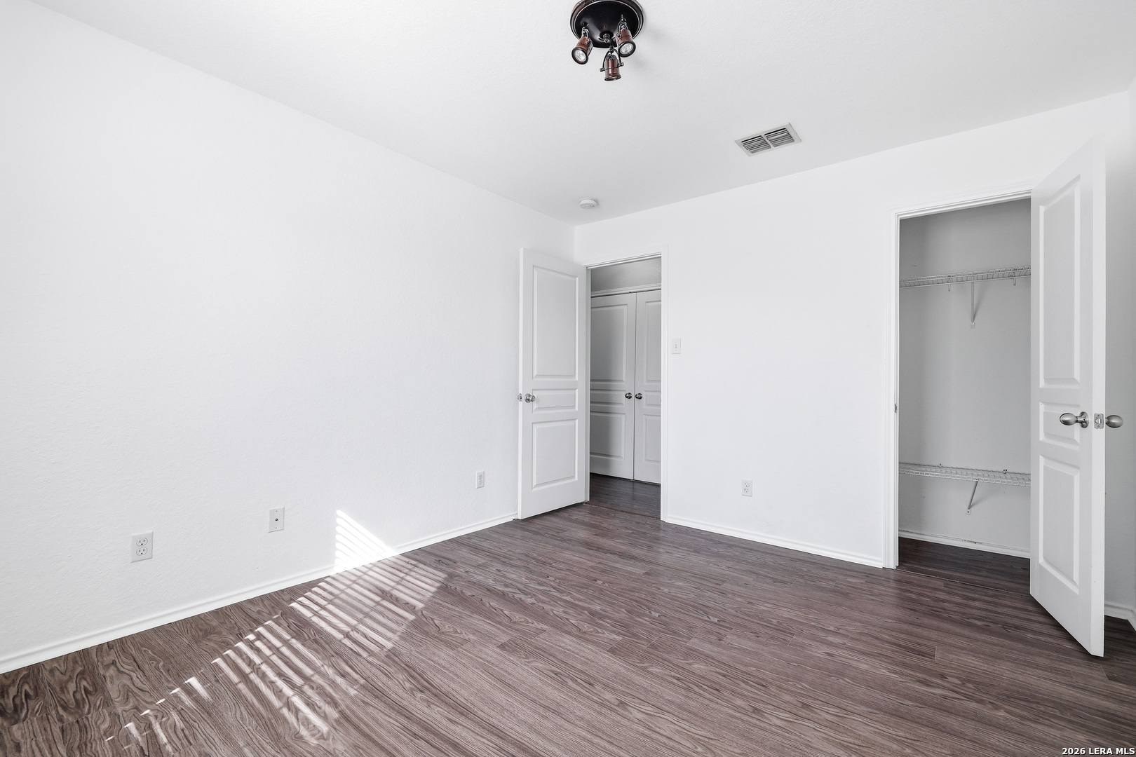 26918 Villa Toscana