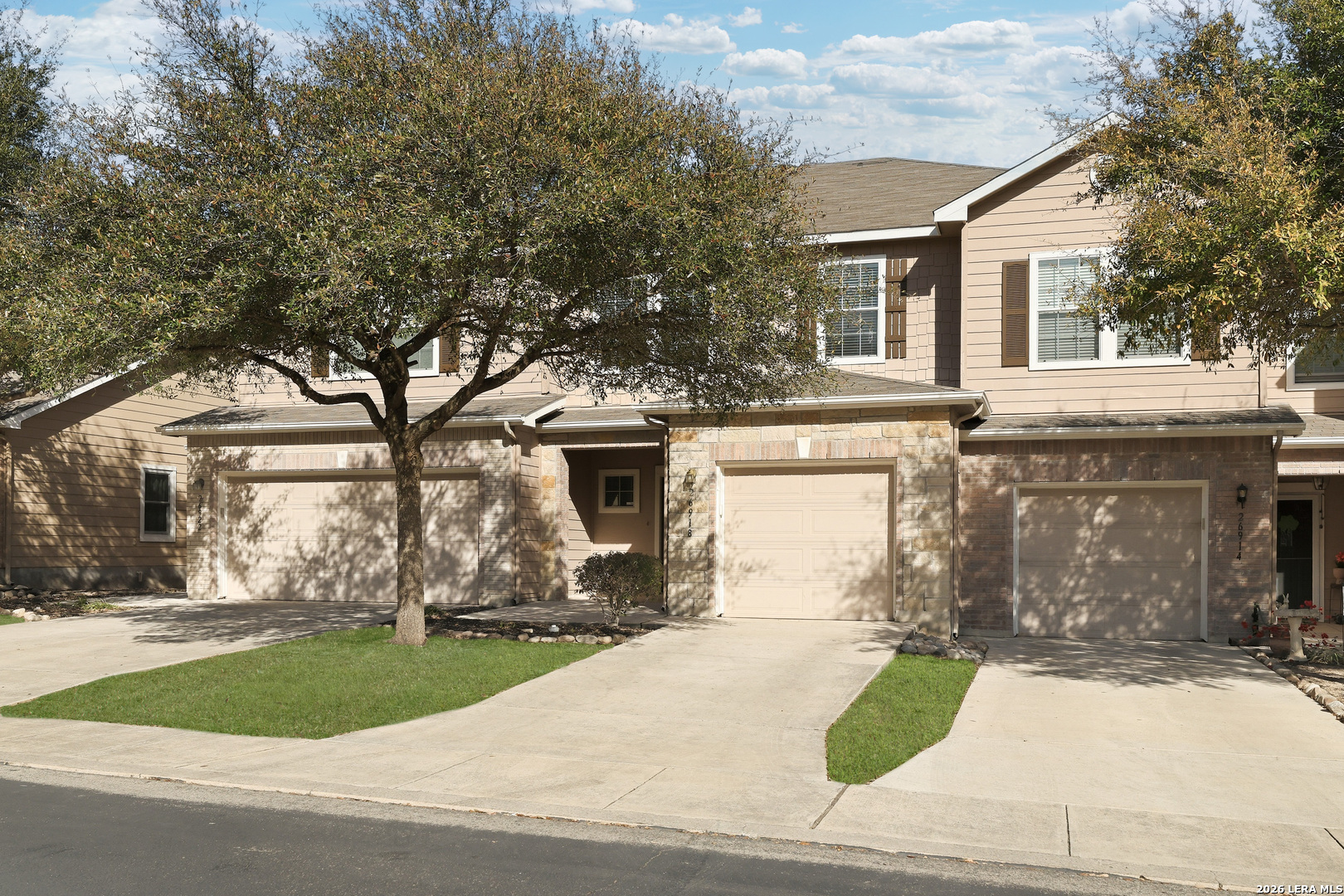 26918 Villa Toscana
