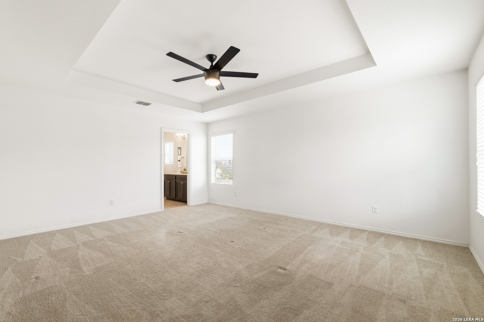 10523 Noble