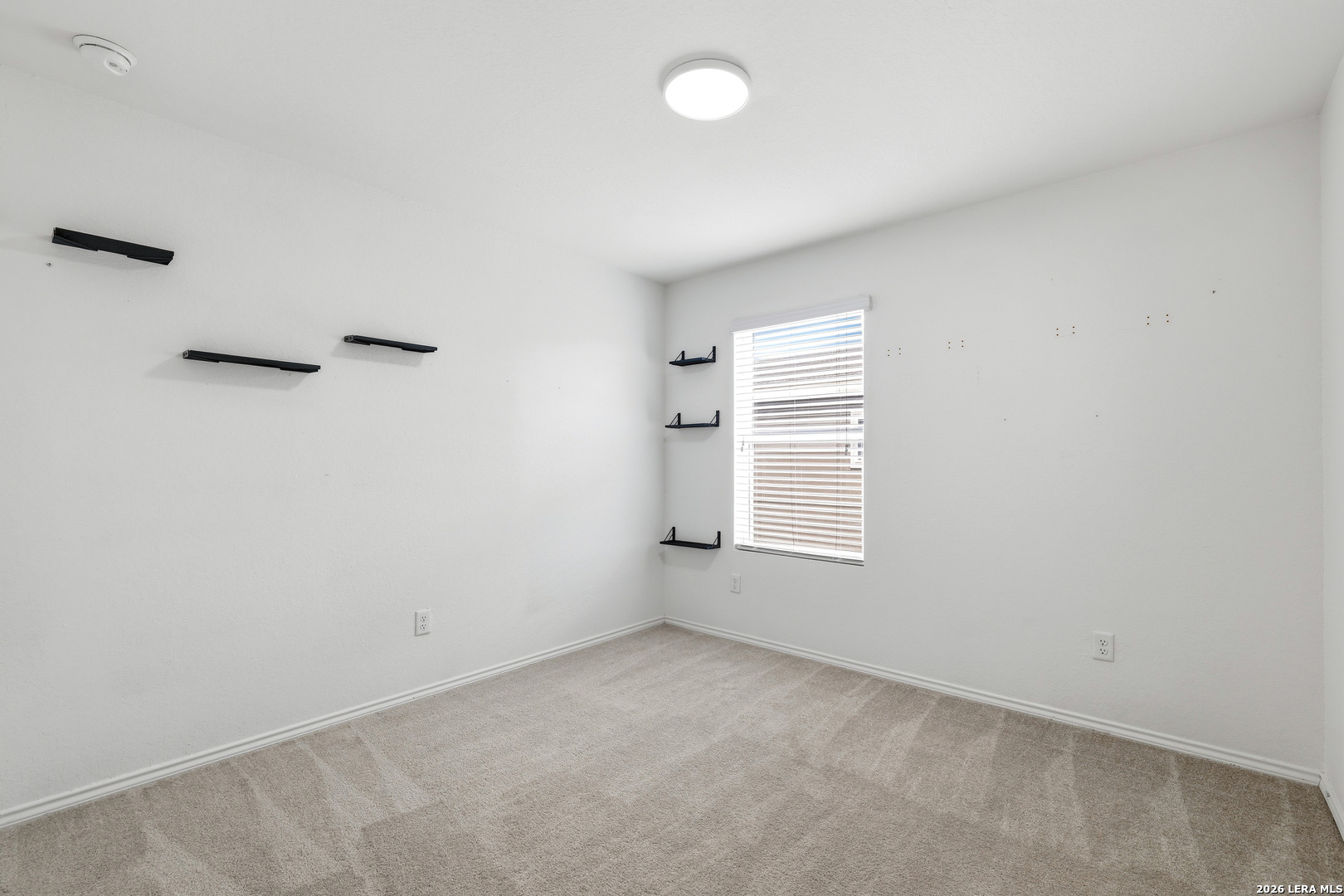 10523 Noble