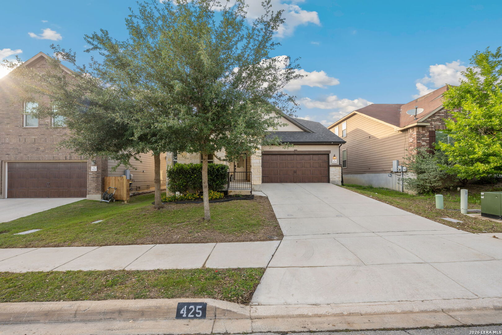 425 LANDMARK FLS