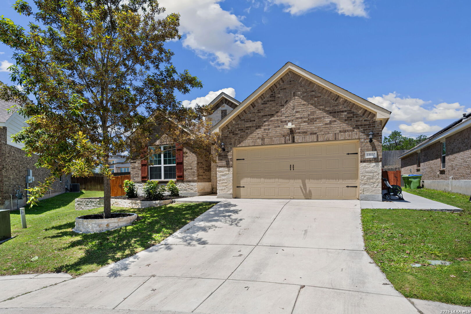 13930 Thera Isle