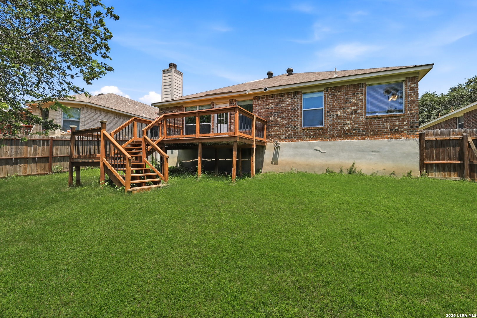 9646 EMERALD PL
