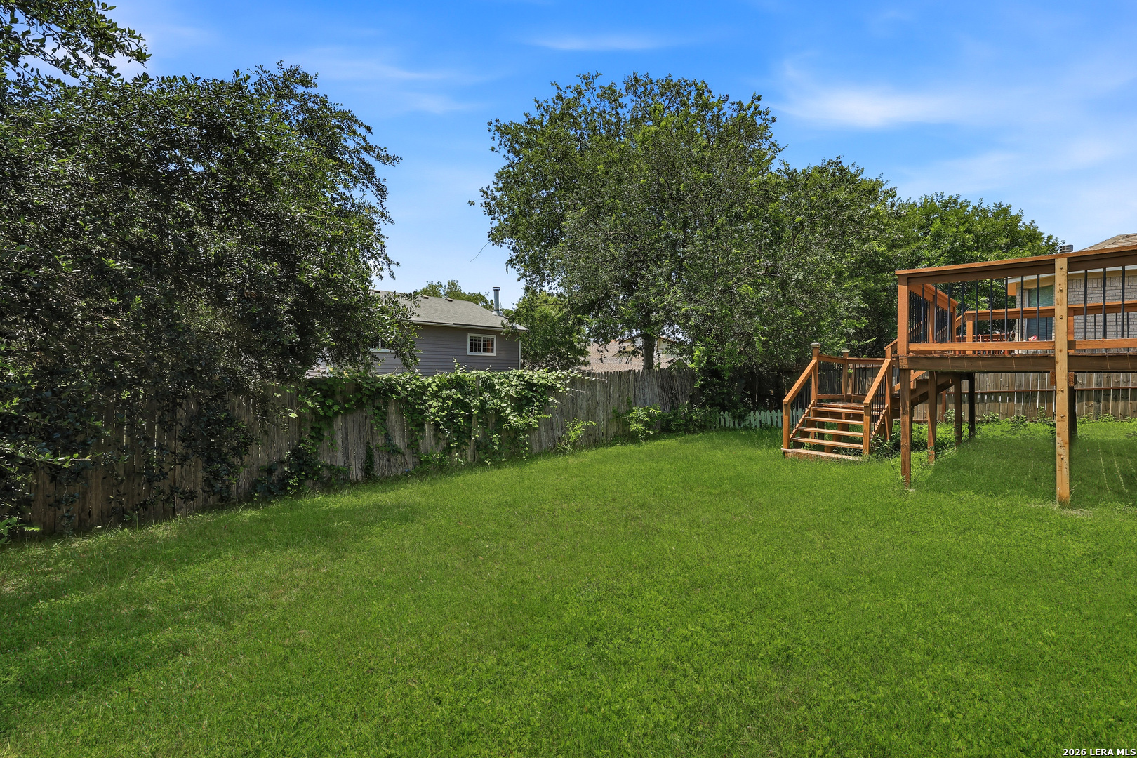 9646 EMERALD PL