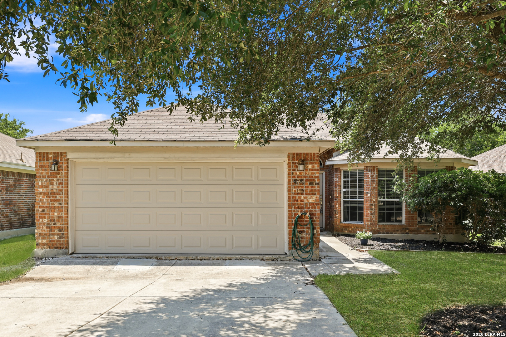 9646 EMERALD PL