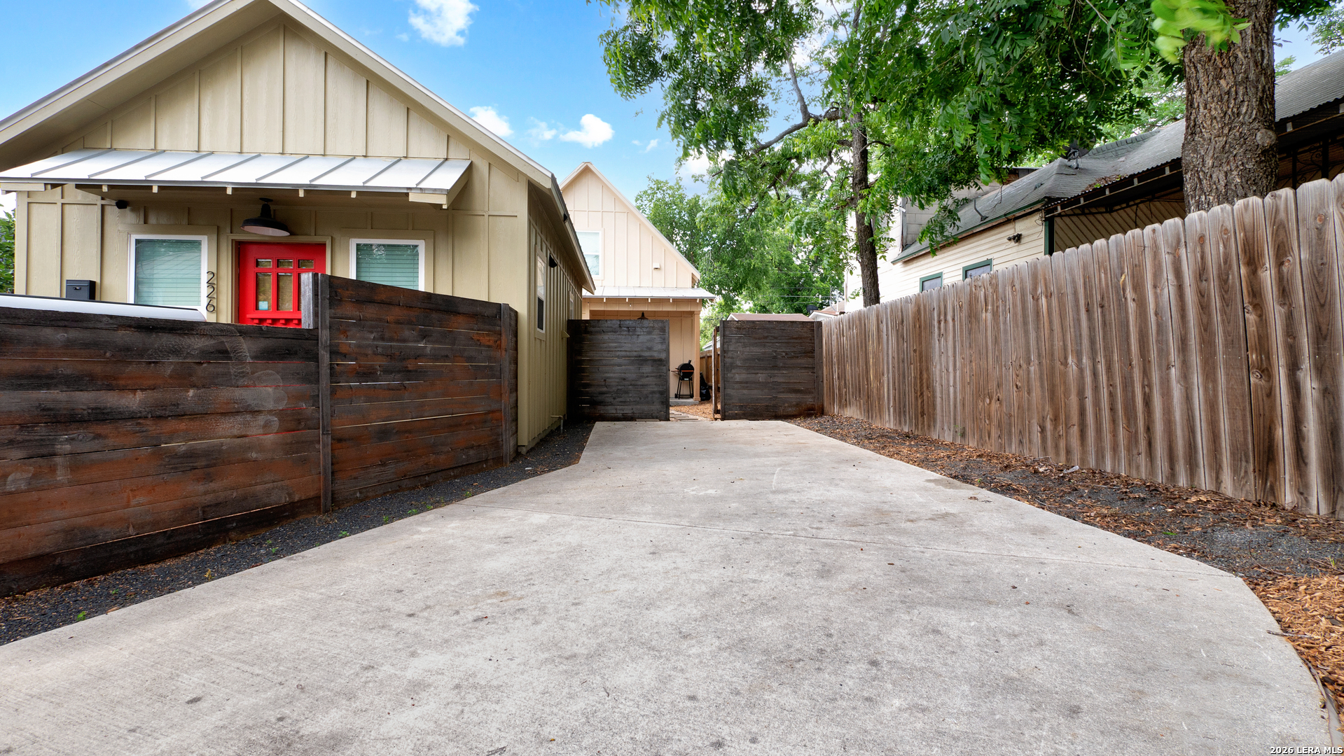 1227 Mason