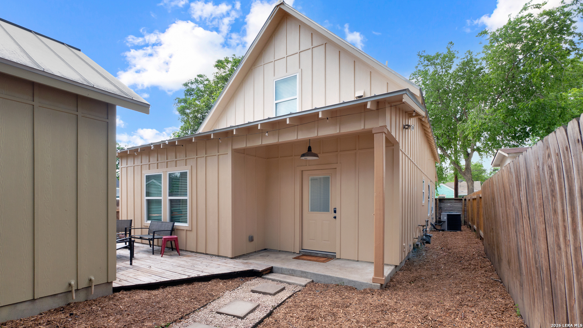 1227 Mason