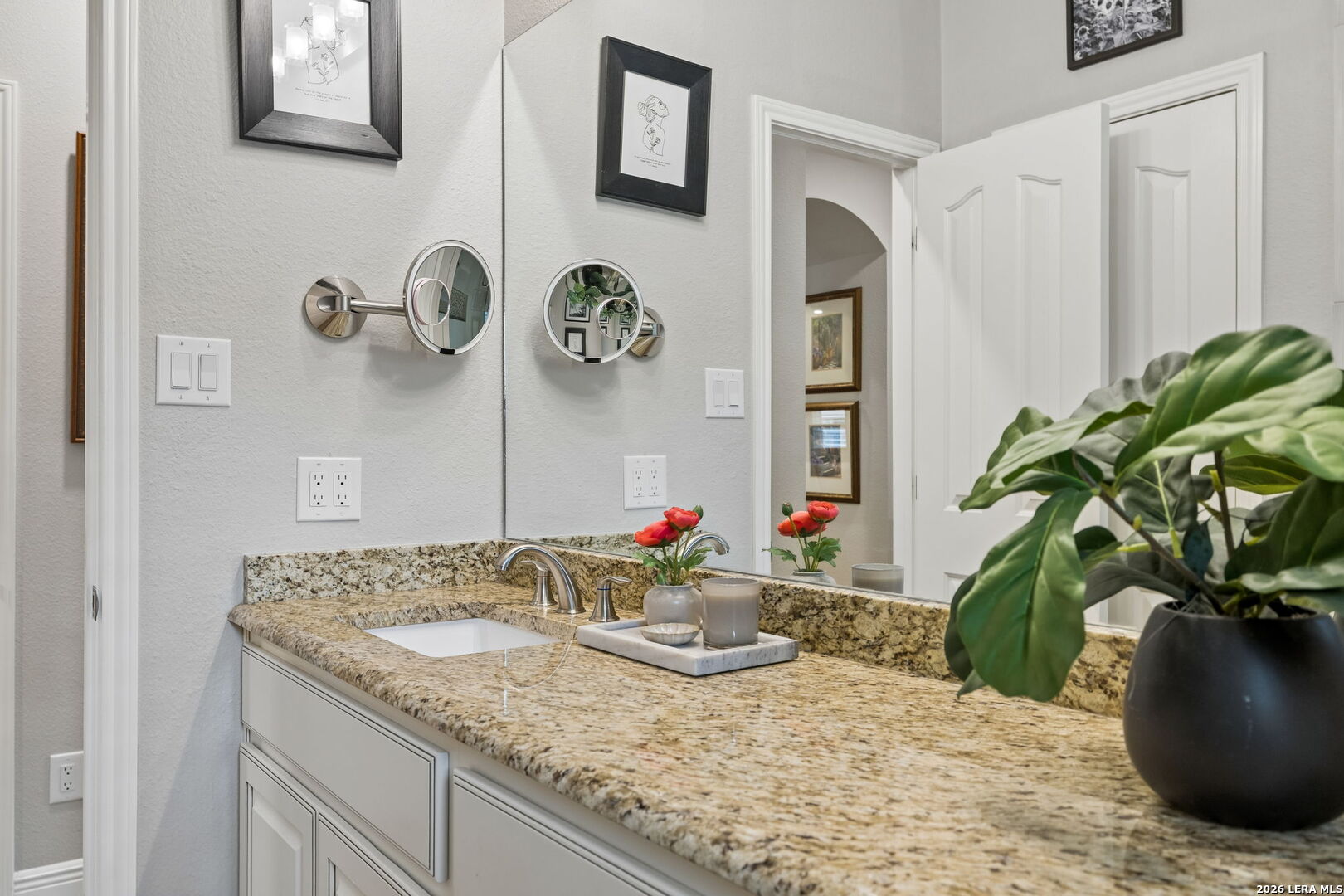 1605 Canyon Oak