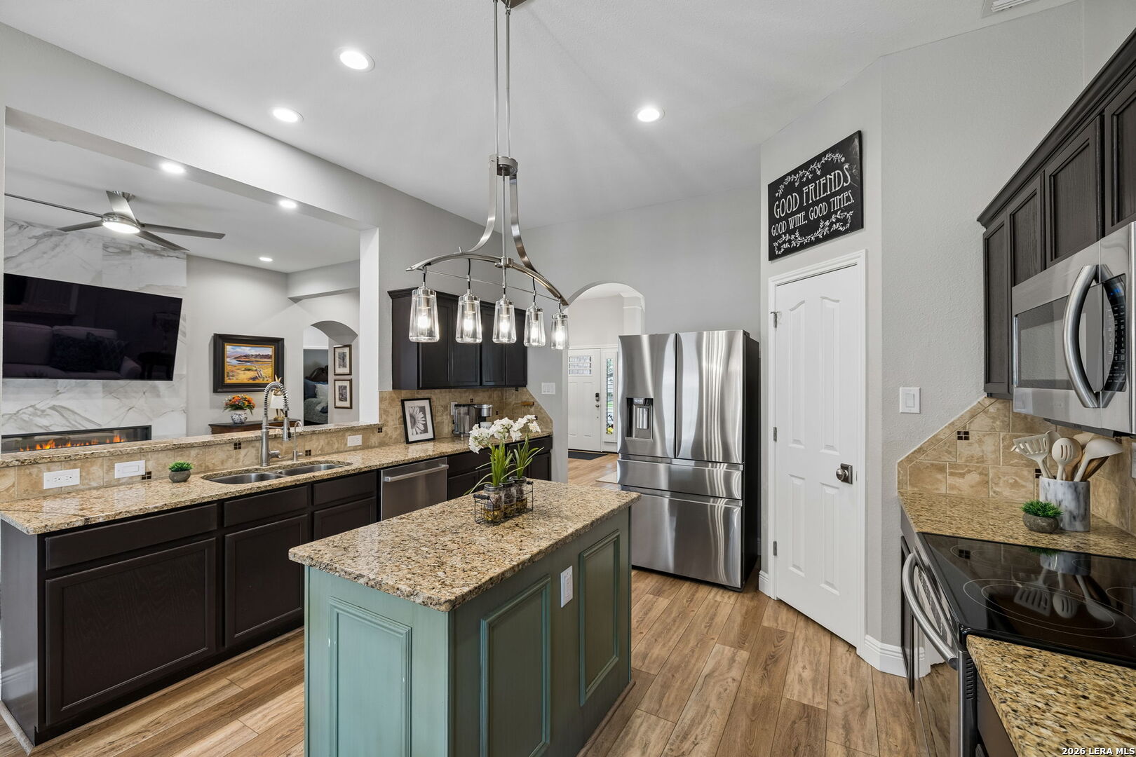 1605 Canyon Oak
